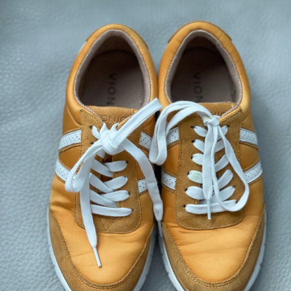 Vionic Nana Sneakers - Picture 5 of 5